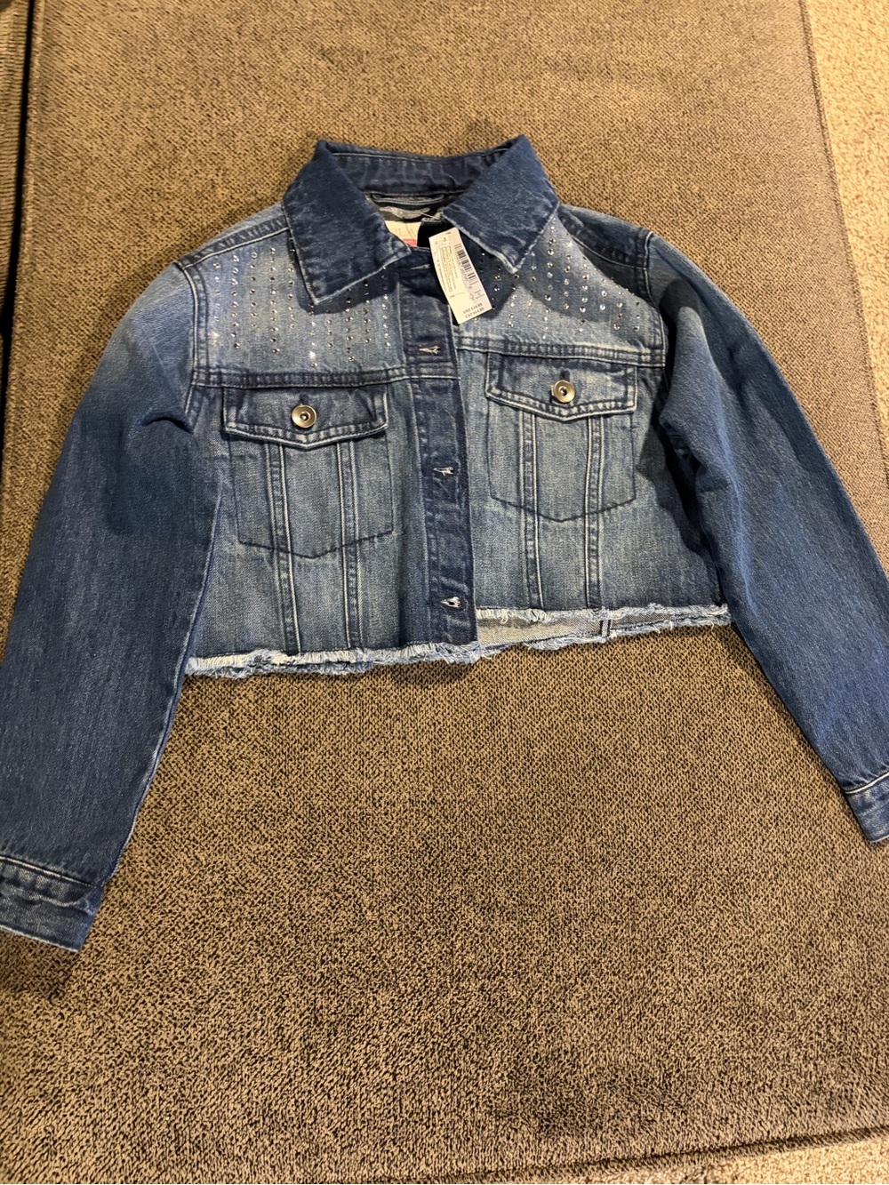 Cropped Studded Denim Jacket in Medium Blue (YM)